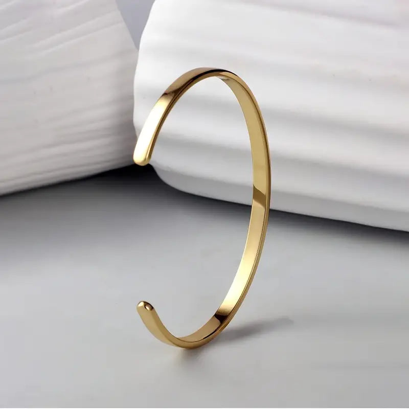 Minimalist Silver Cuff Bracelet ✨🌿