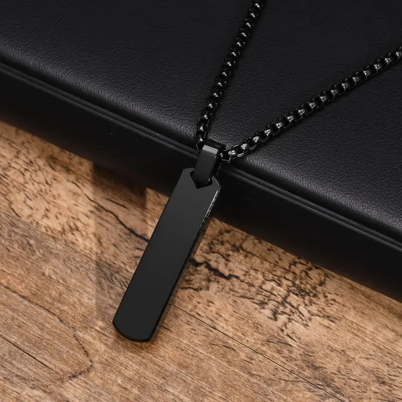 Sleek Black Necklace – Elevate Your Style ⚡👑