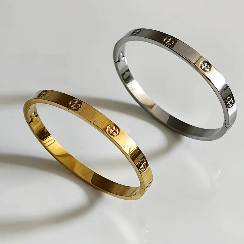 ✨ Sleek Unisex Bracelet in Gold & Silver Finish ✨