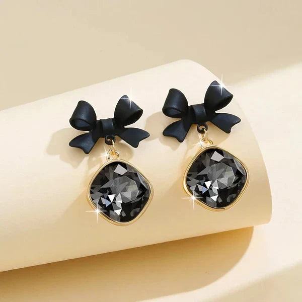 Black Elegance Statement Bows