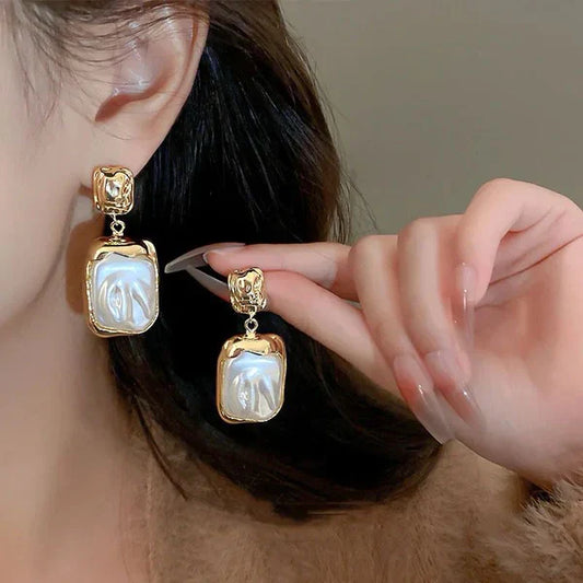 Vintage Glamour Gold Studs
