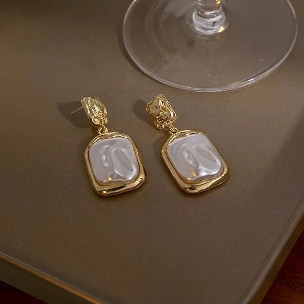 Vintage Glamour Gold Studs